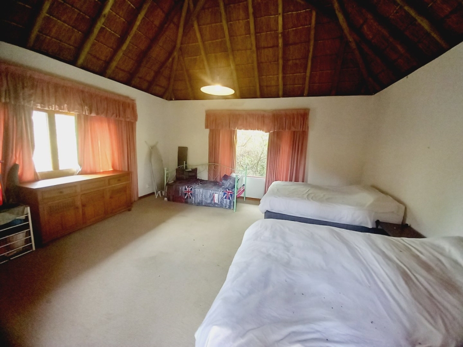4 Bedroom Property for Sale in Boschenvaal River Front Lodges Free State